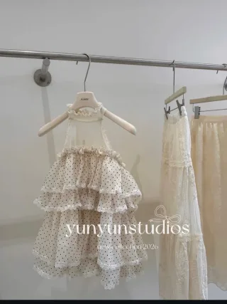 Ảnh 4 của Đầm babydoll chấm bi trắng hai dây