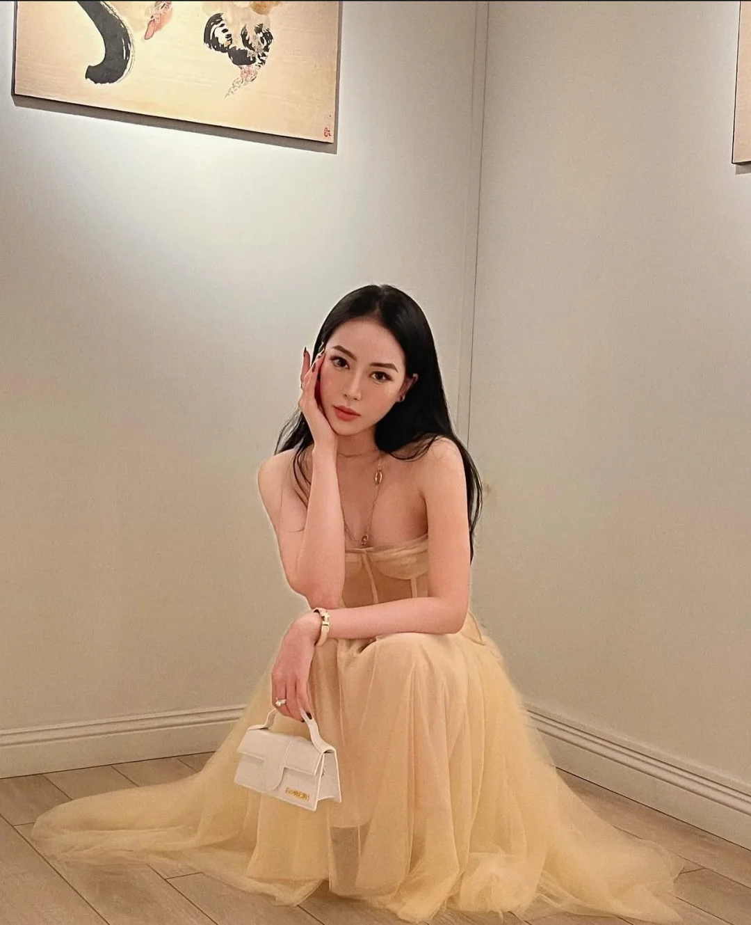 Photo 3 of Đầm corset tulle dài màu be Léger