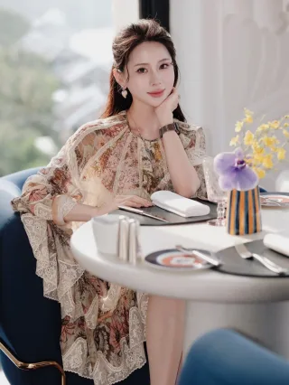 Photo 1 of Áo blouse ren hoa Zimmerman VIP nữ