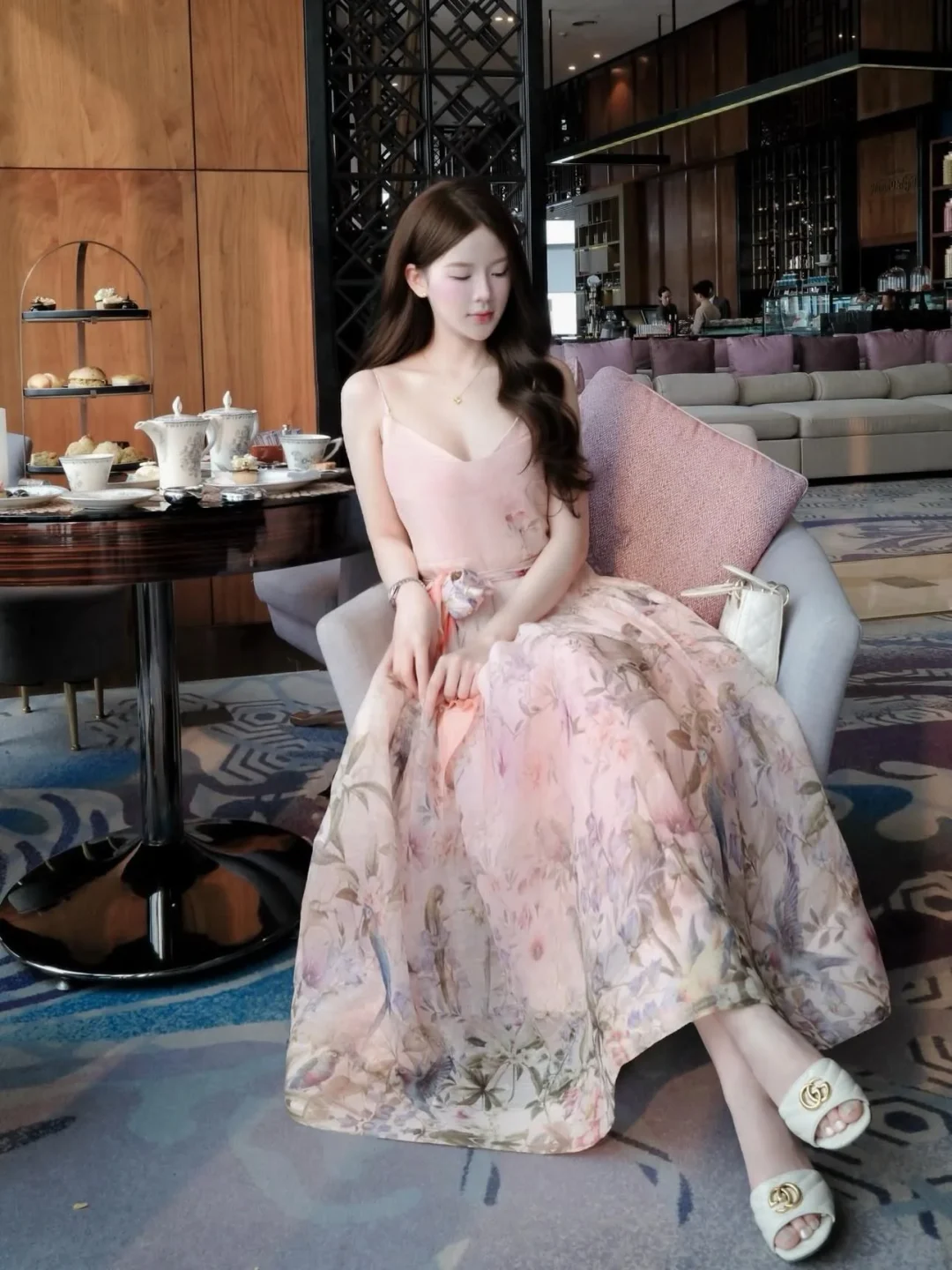 Ảnh 3 của Váy dài hồng pastel Zimerman hai dây