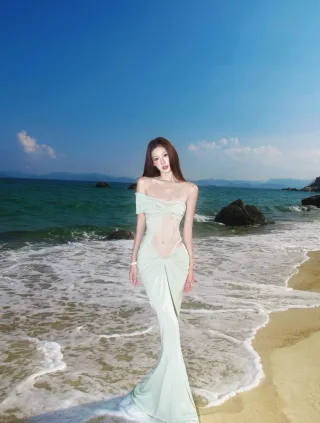 Photo 1 of Váy Sanya xanh mint trễ vai Venuie