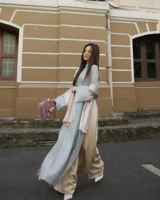 Ảnh 2 của Áo dài lụa pastel cách tân nữ Uyển Sương