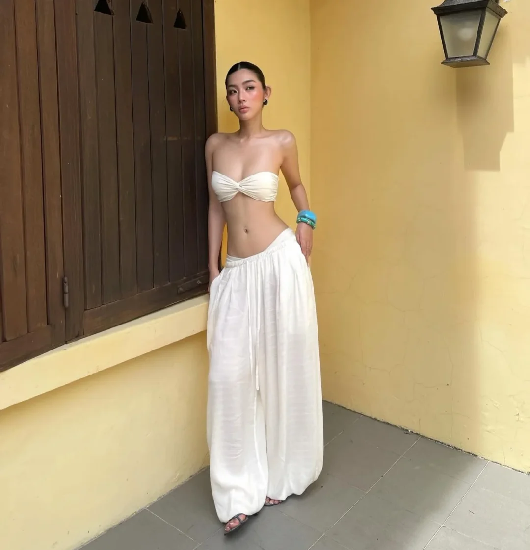 Photo 2 of Set bikini trắng JJ Hehr Bikini freesize