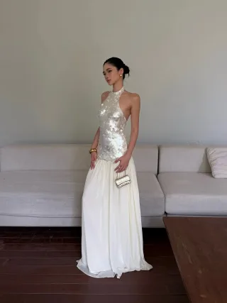 Ảnh 2 của Đầm sequin cổ yếm trắng kem Rovente