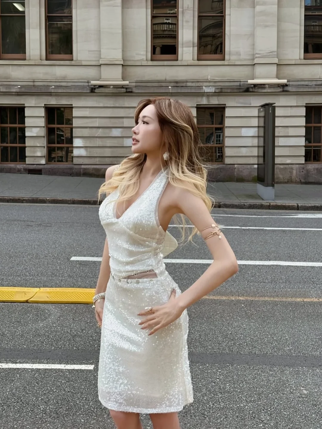 Ảnh 6 của Đầm sequin trắng Serena Miaritta size S