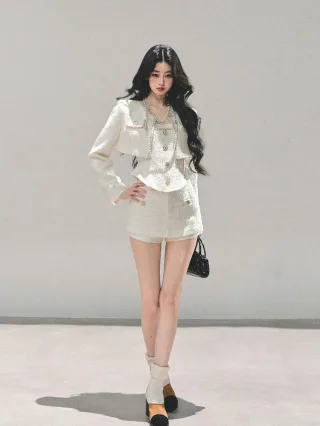 Photo 4 of Set tweed nữ trắng 3 món sang trọng