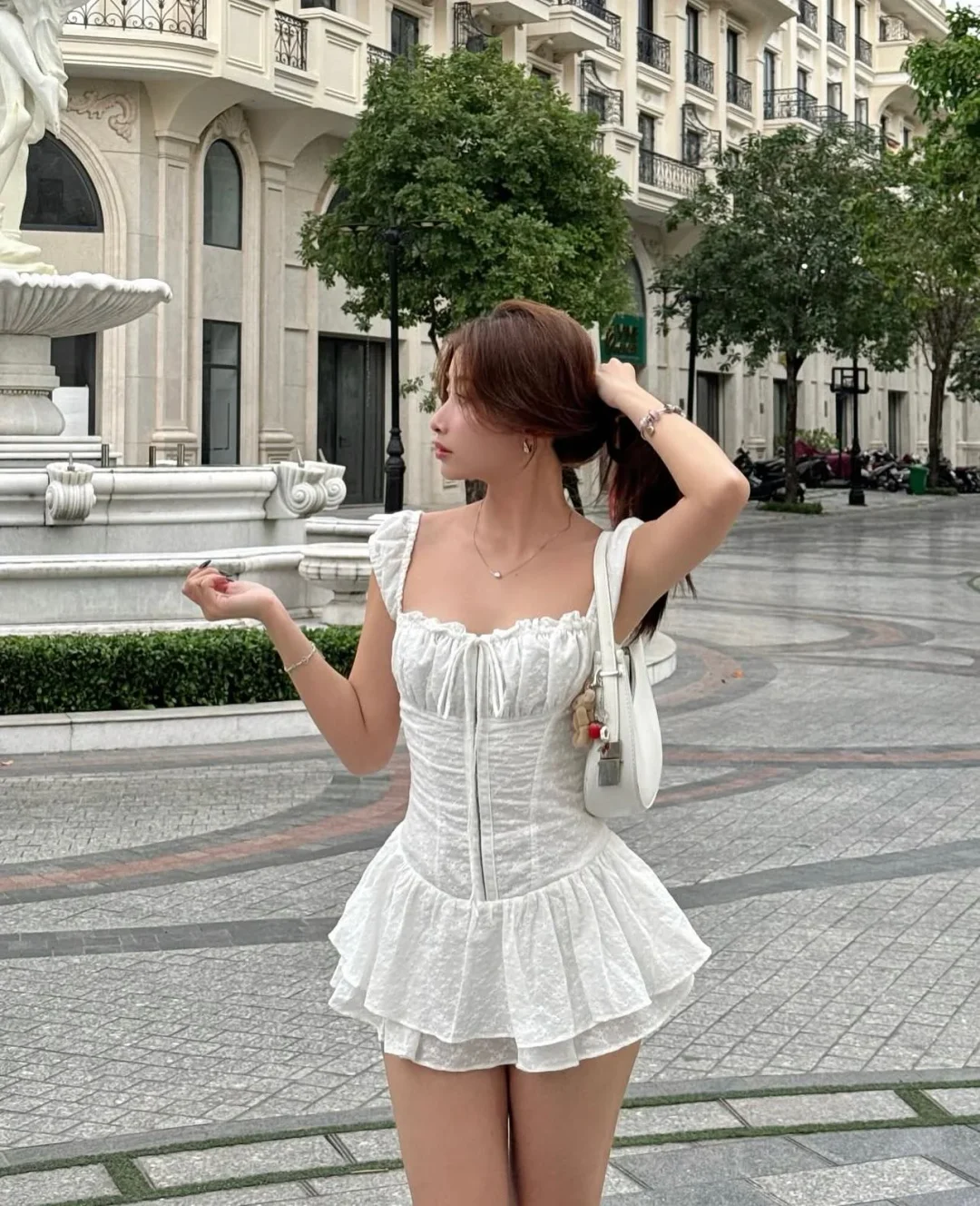 Ảnh 8 của Váy mini trắng corset ren Emilie size S