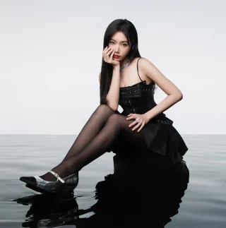 Photo 3 of Váy corset mini đen Evil Dress Jirene