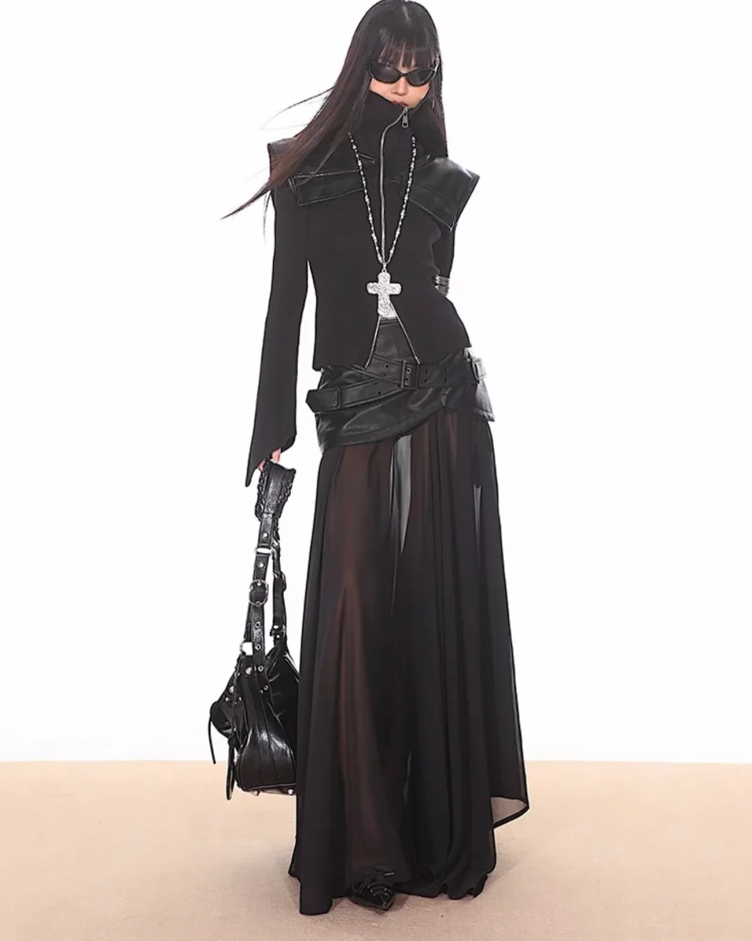 Photo 6 of Set áo dệt kim da và váy lưới gothic nữ