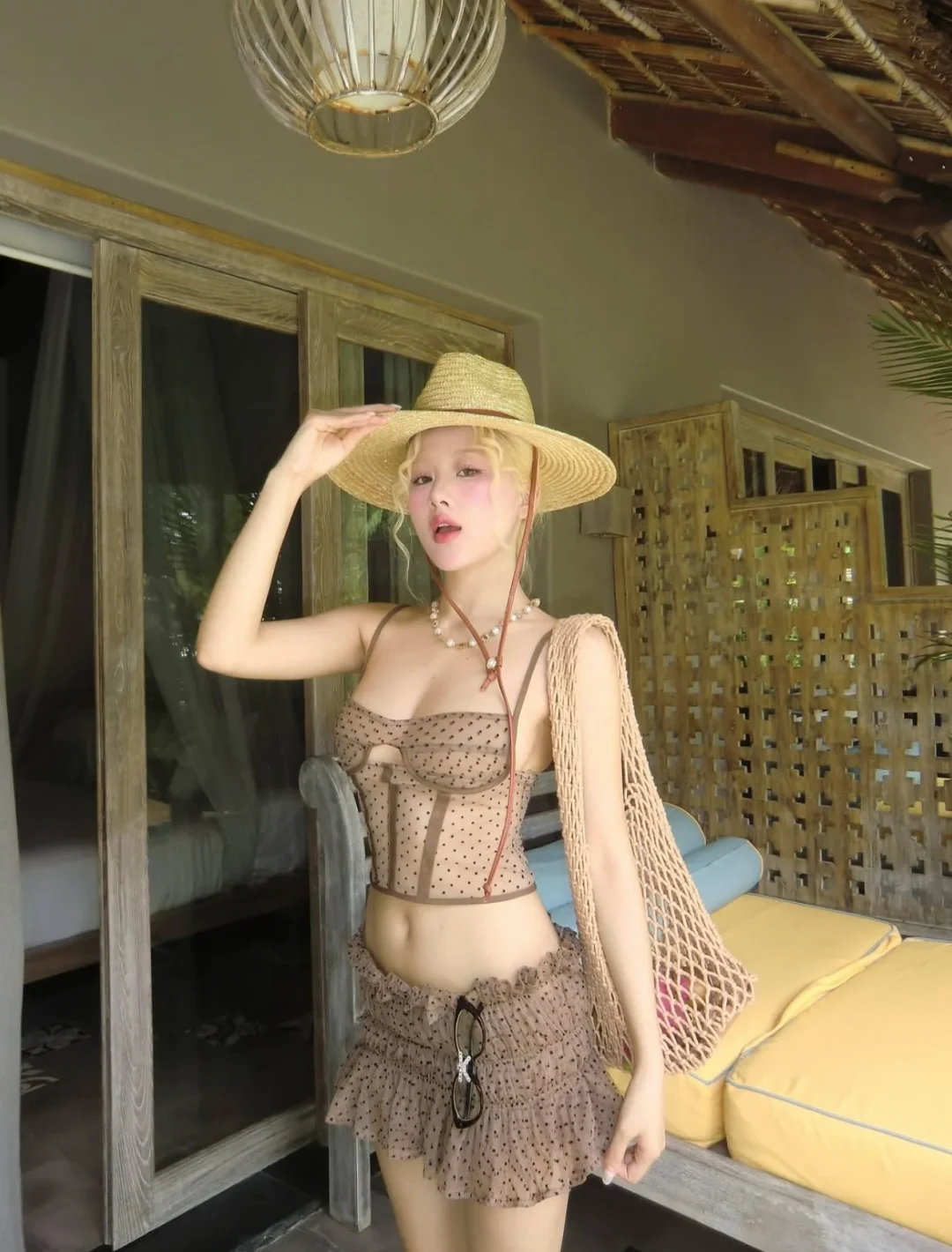 Ảnh 4 của Set croptop chân váy chấm bi Natali