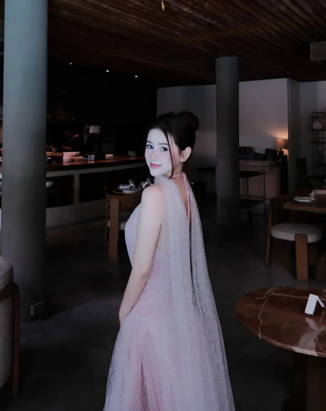 Photo 9 of Váy dạ hội ren hồng Deliciae Josephine