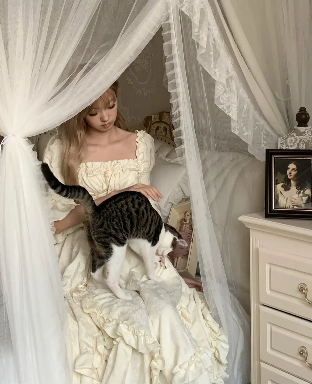 Ảnh 5 của Bộ Corset Đầm Trắng Angel’s Cradle LACEMACE