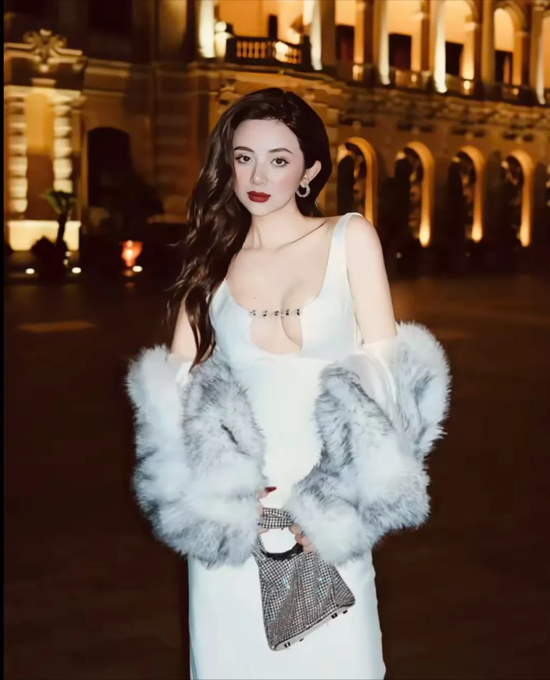 Ảnh 8 của Áo khoác lông Elsa nữ Veo’s By Khanh