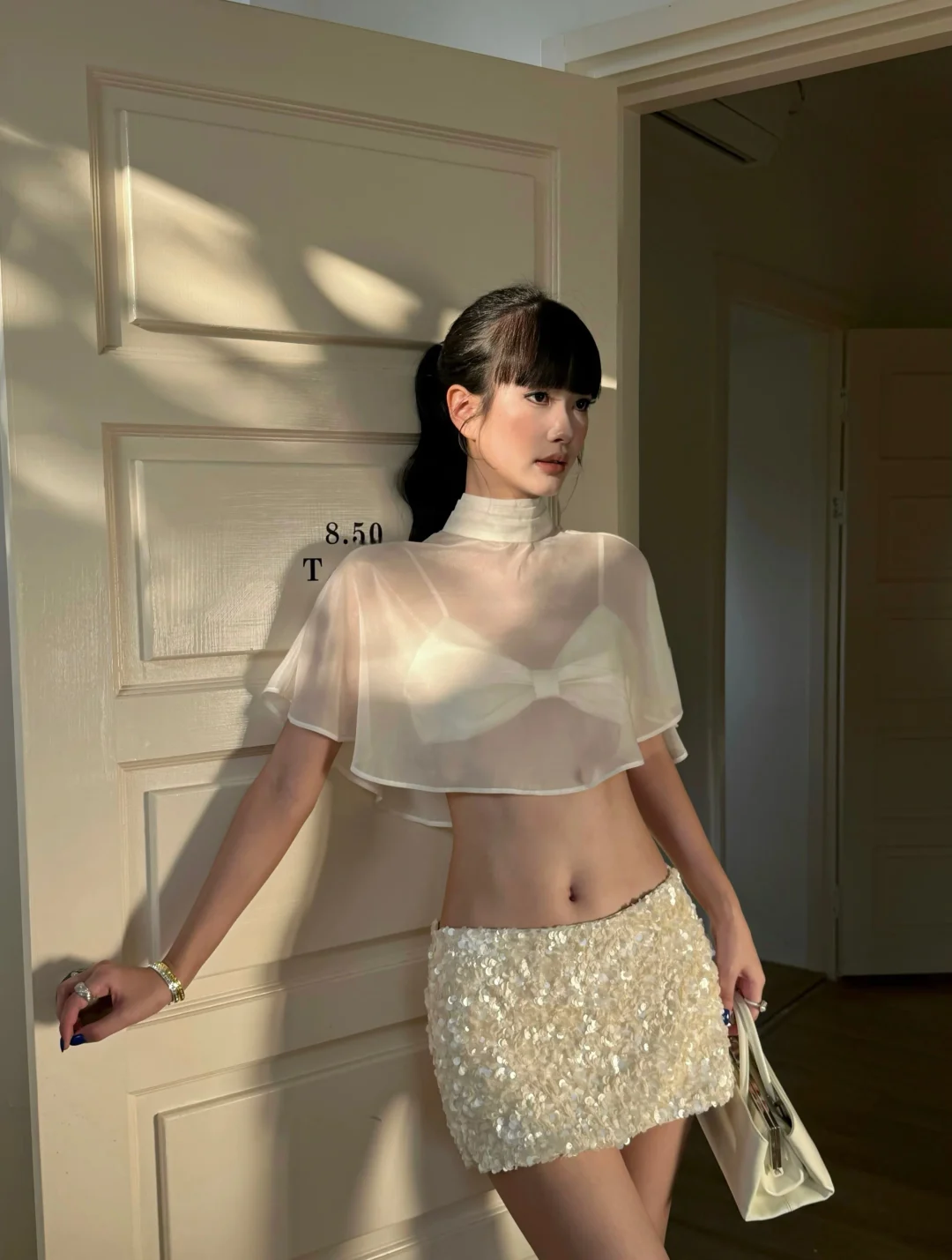 Photo 4 of Set váy sequin kèm cape Venuie nữ