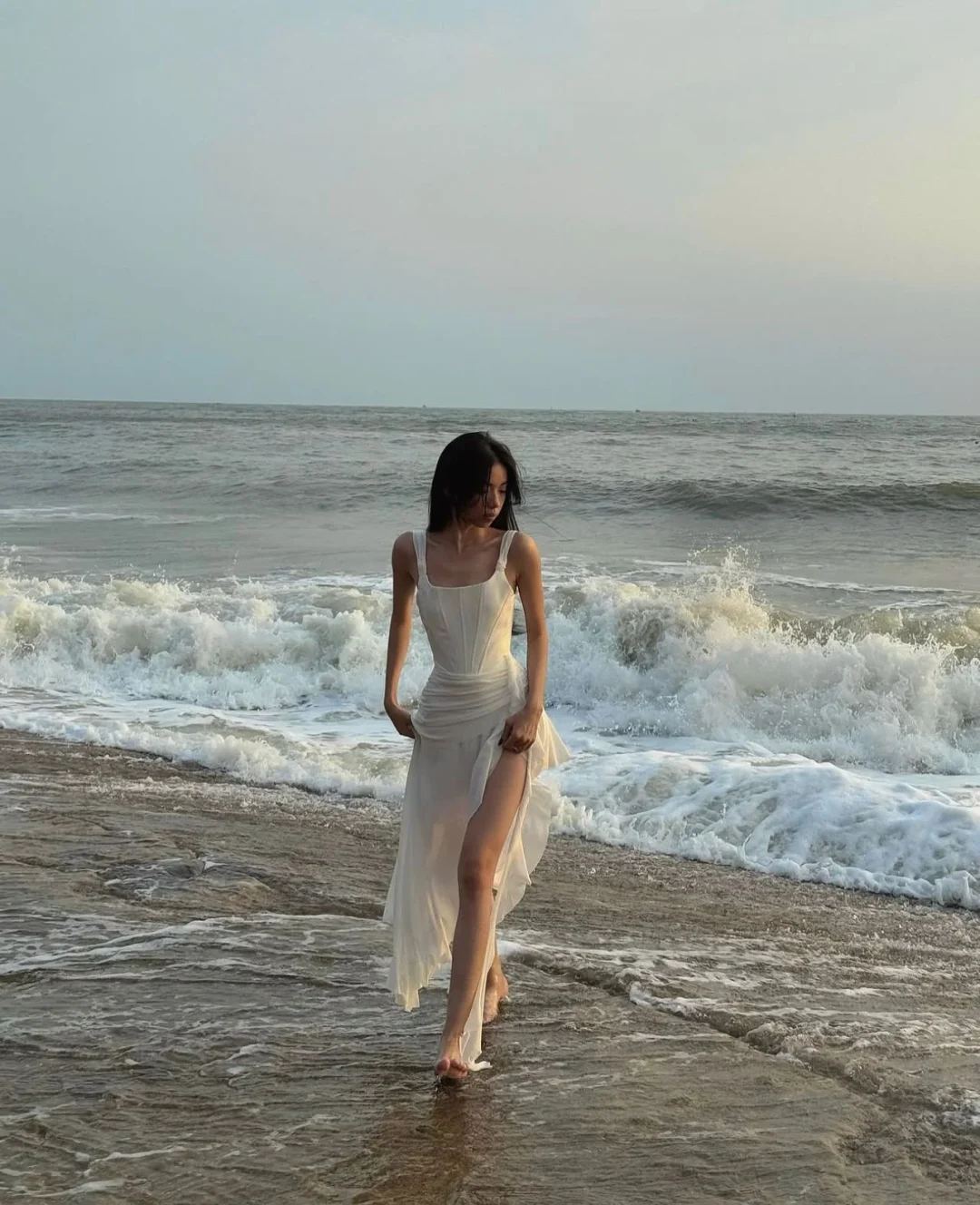 Photo 5 of Đầm tiệc trắng hai dây Mafee Couture