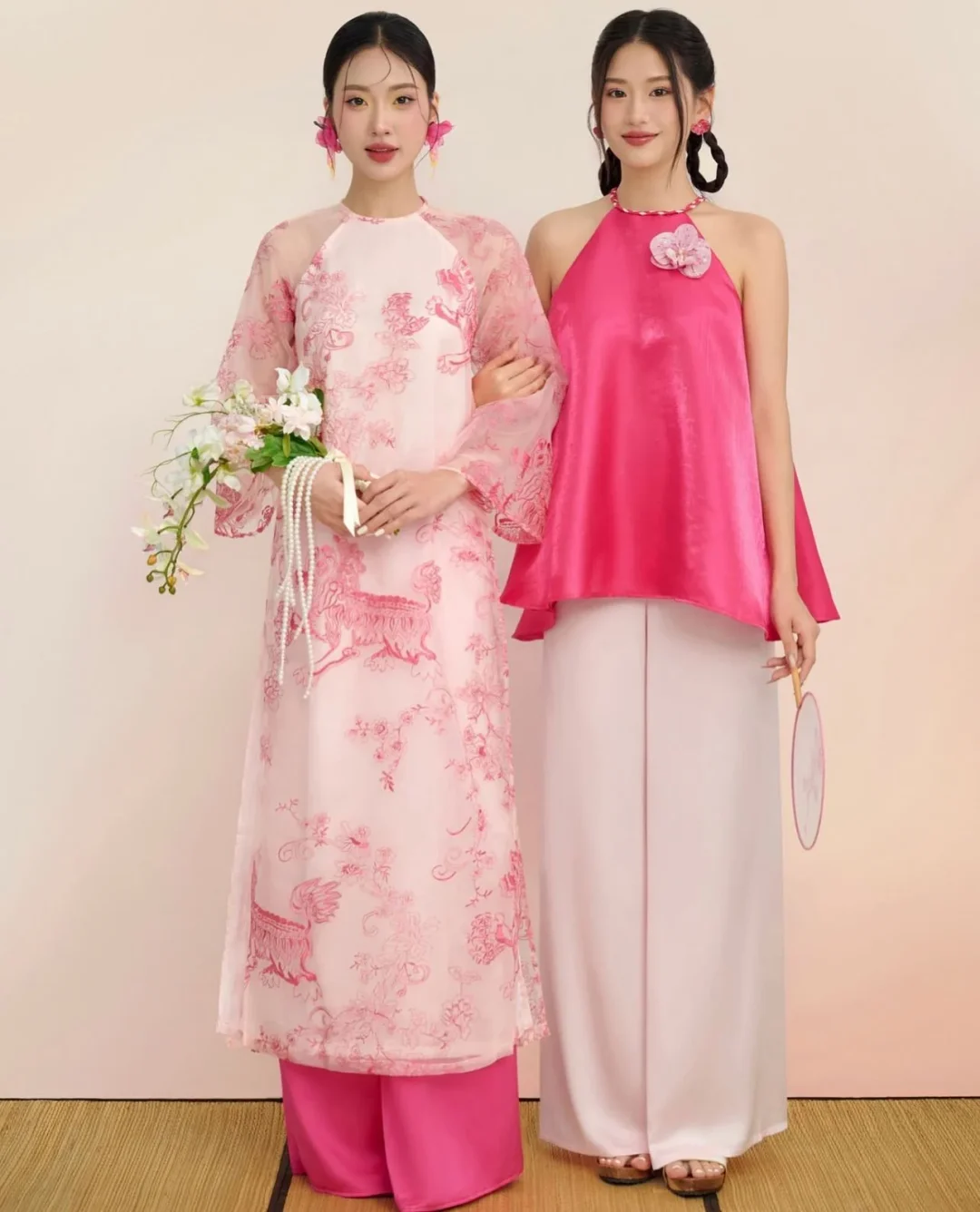 Photo 4 of Áo dài organza thêu hoa EDINI kèm quần hồng