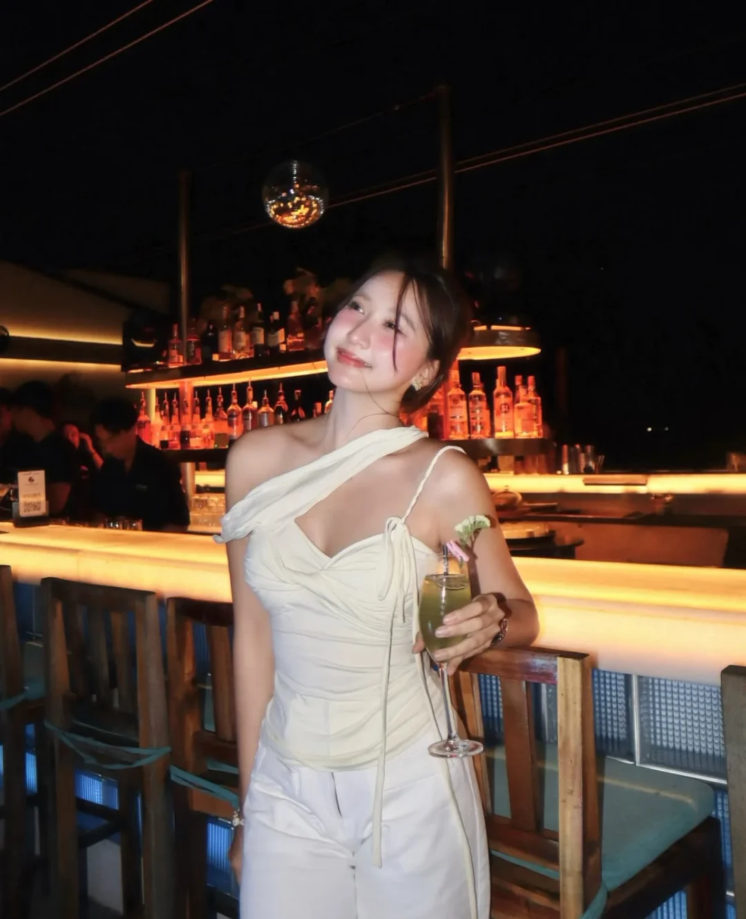 Photo 5 of Áo crop top hai dây Amy AK0002