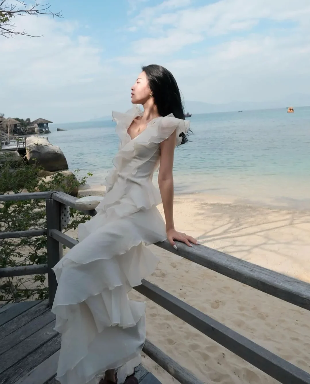 Photo 7 of Váy tiệc trắng Rosanie NAN size S