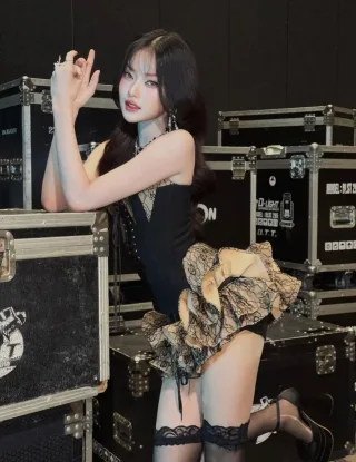 Ảnh 4 của Set Poison ren đen Lsoul size M nữ