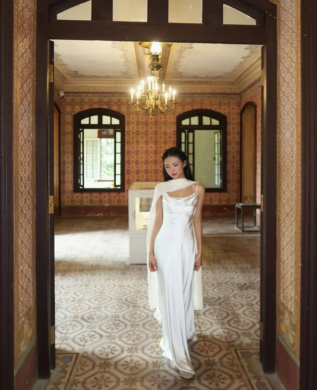 Ảnh 9 của Váy dạ hội satin lụa kem Hera Juliet