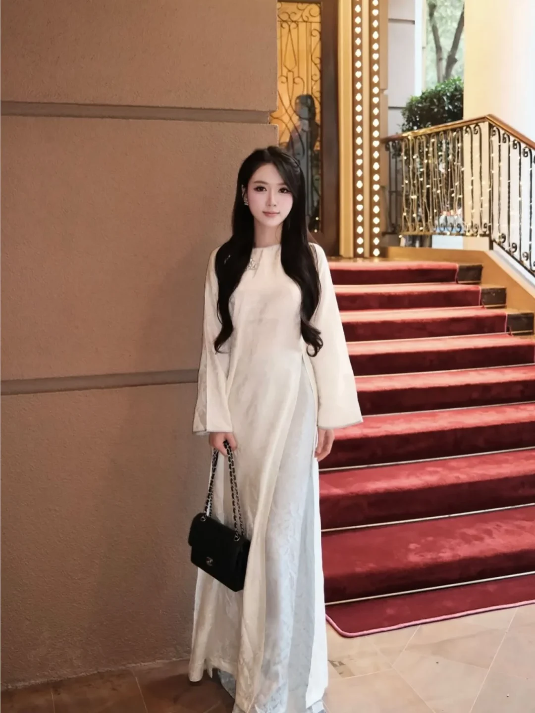 Photo 9 of Áo dài nữ cách tân trắng Bích Dao Nhi