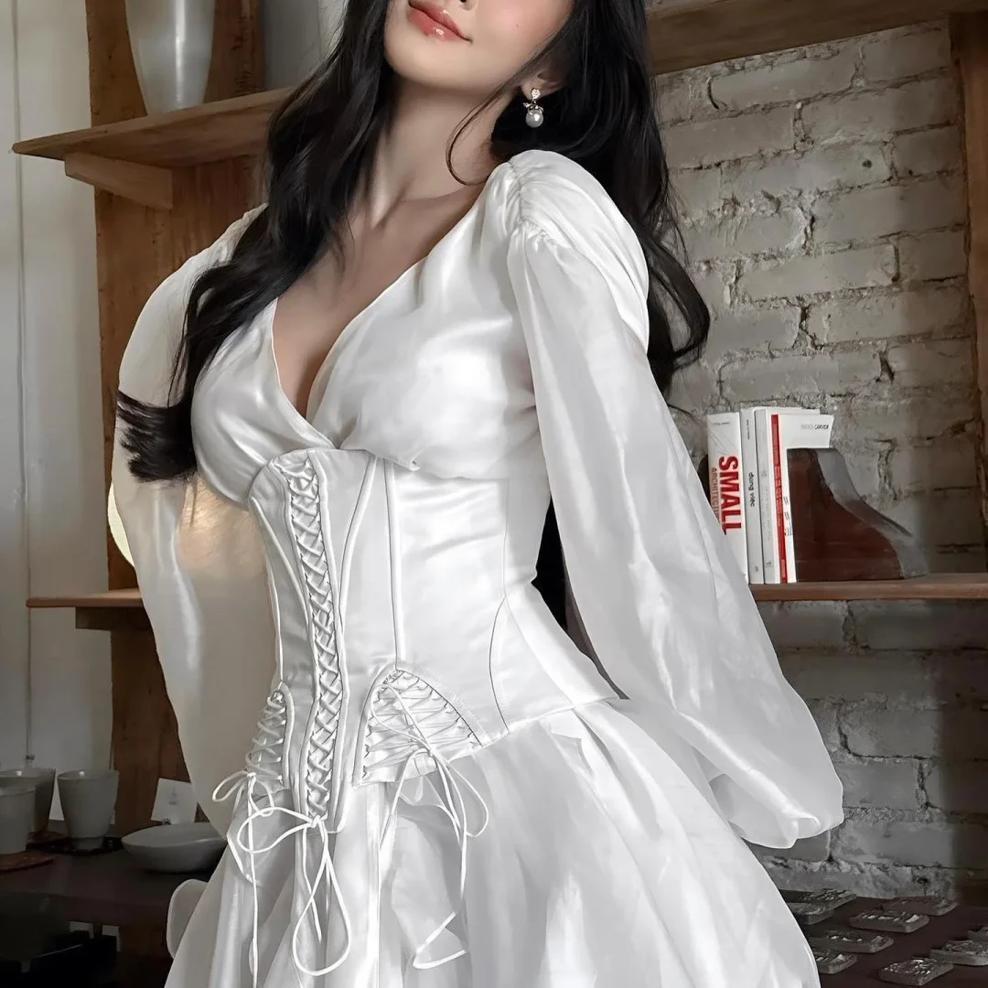 Photo 3 of Váy Mini Fiona Cổ V Corset Rời