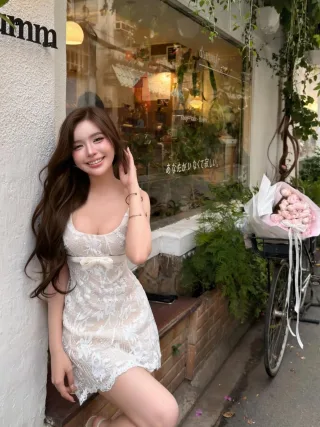 Photo 1 of Váy ren trắng ngắn Lume Dress Mirae