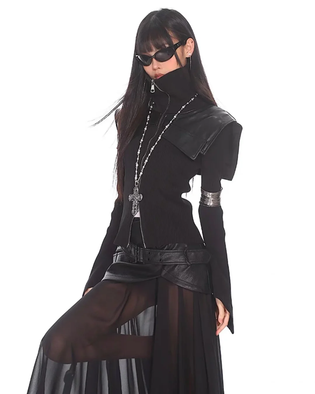 Photo 3 of Set áo dệt kim da và váy lưới gothic nữ