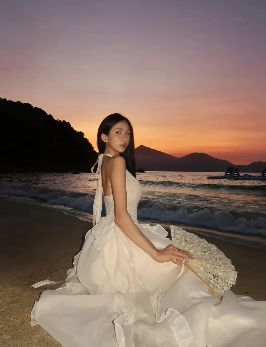Ảnh 3 của Đầm maxi trắng hở lưng Amelie Cersi