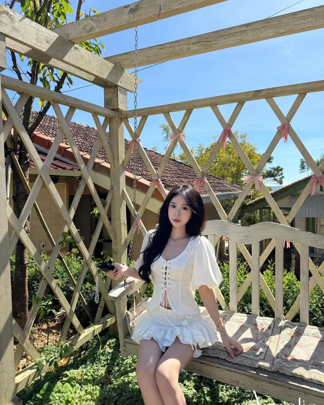 Photo 5 of Set croptop trắng Amelie Ravish ST0007