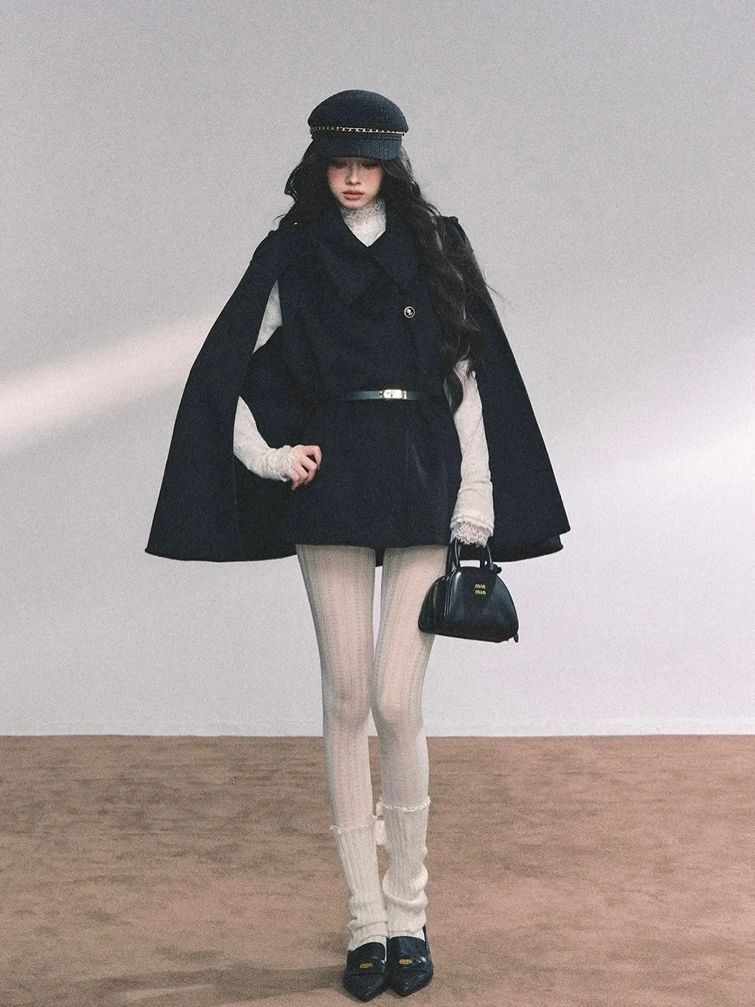 Ảnh 4 của Áo choàng cape đen Parisian New Elite