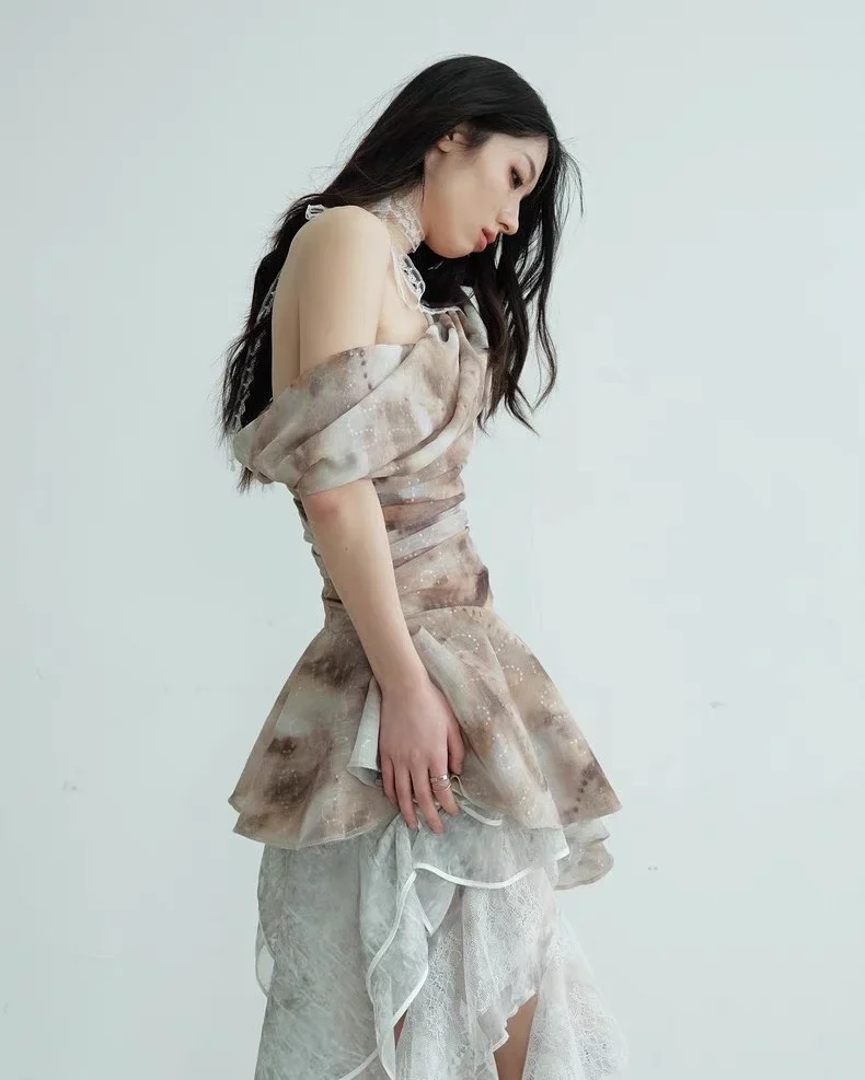 Photo 8 of Set áo vai chéo xếp ly và váy ren JNYLON