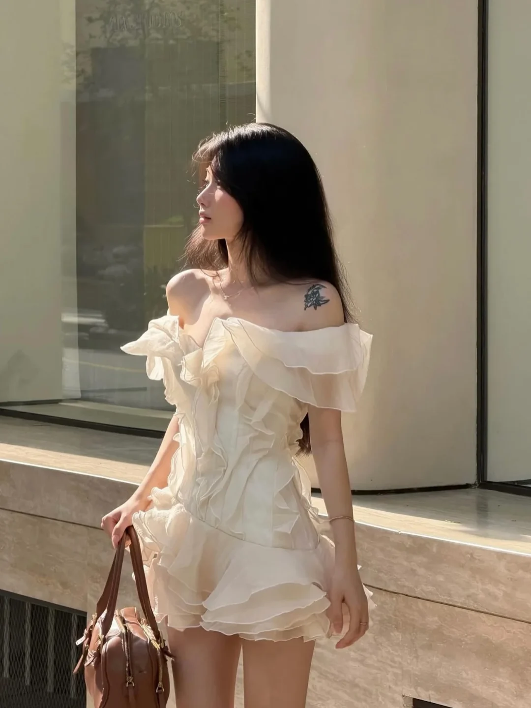 Photo 1 of Váy mini kem vai trễ bèo nhún Tipblu