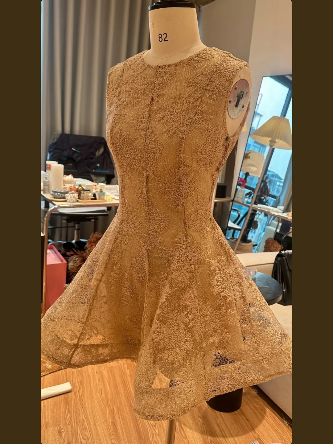 Ảnh 1 của Váy ren Yasmin be Afrodille size S