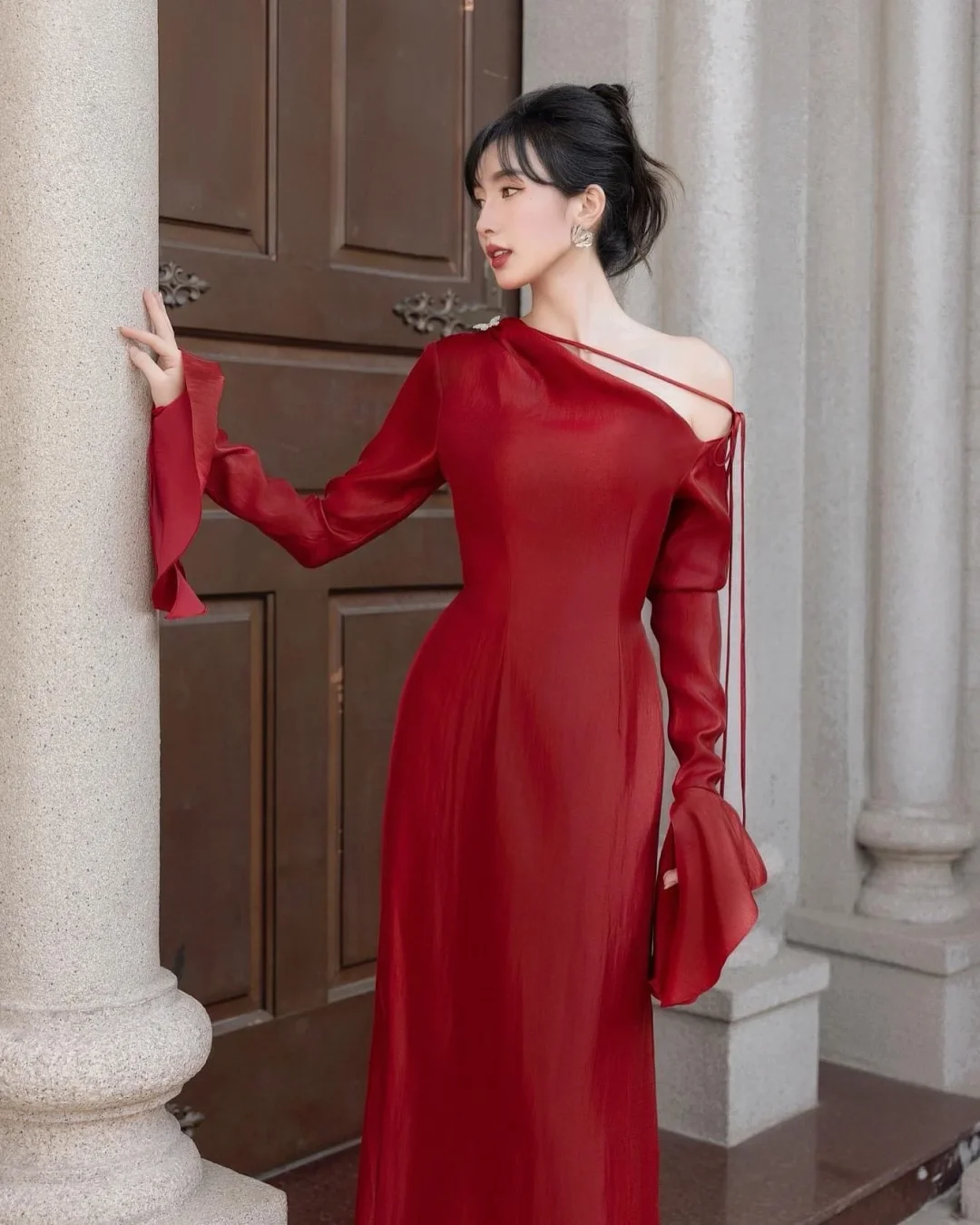 Ảnh 5 của Áo dài Carina đỏ cách tân nữ