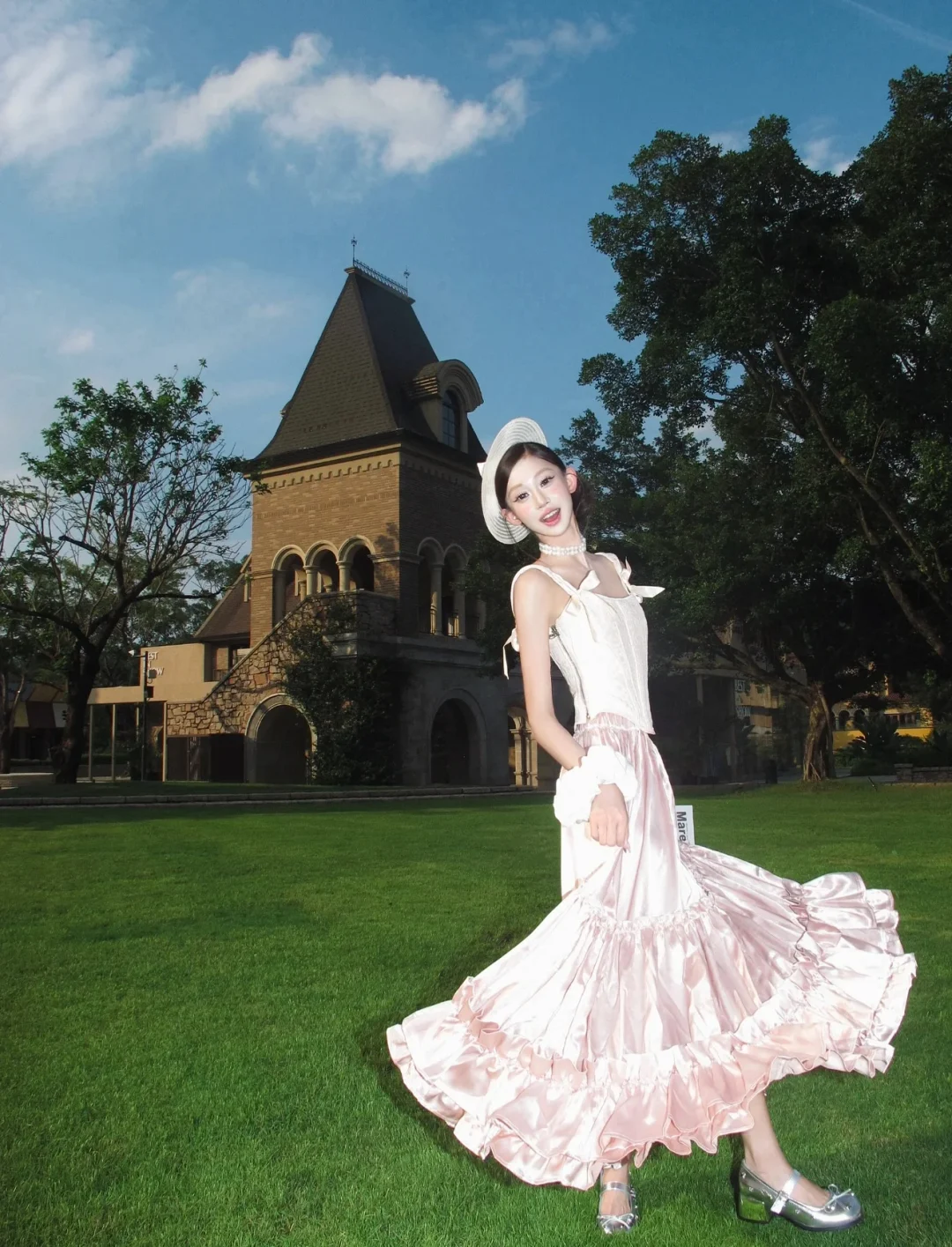 Ảnh 6 của Bộ corset Princess Cynthia trắng kem và chân váy hồng xòe