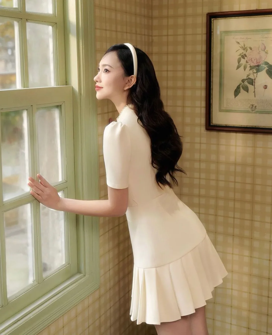 Ảnh 5 của Váy cổ nơ trắng kem Jessie Dress