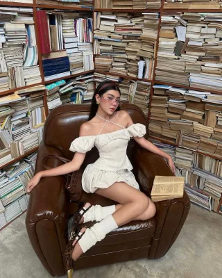 Photo 1 of Set áo váy trễ vai trắng Vivian Cera