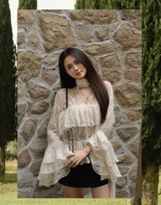 Ảnh 2 của Áo blouse ren trắng Karine Cjoy