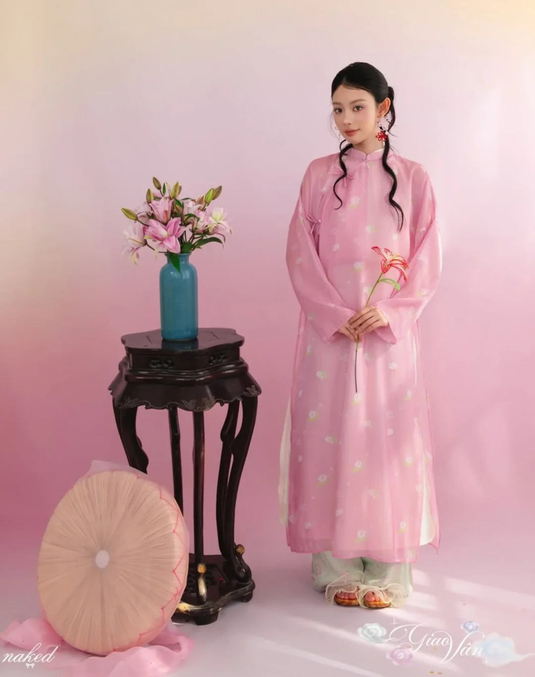 Photo 4 of Áo dài lụa hồng cách tân Tường Vân Naked by V