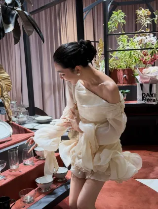 Photo 4 of Váy tiệc Nami Dress DK0005 màu kem