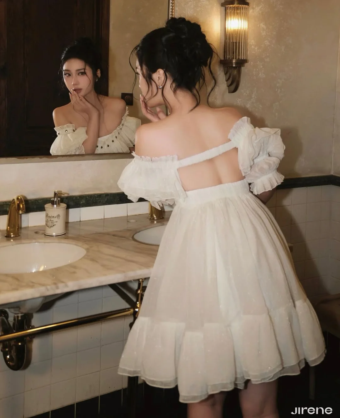 Photo 5 of Váy babydoll trắng trễ vai Jirene DT0030