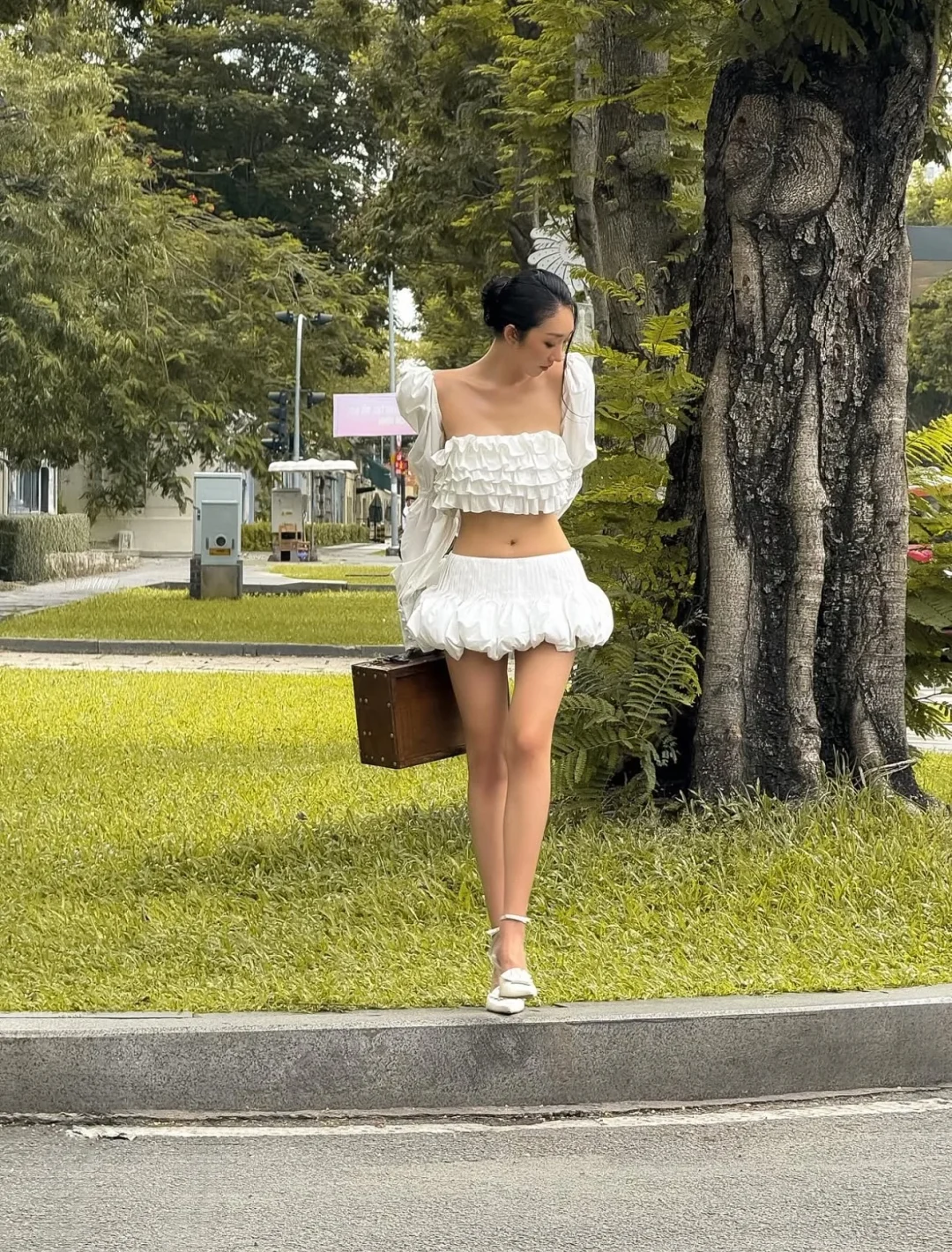 Ảnh 9 của Set Croptop Bèo Nhún Chân Váy Bong Bóng Monica