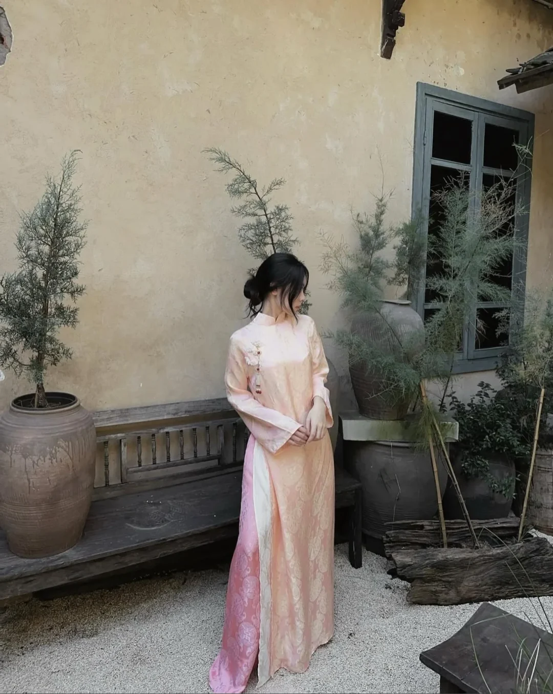 Photo 3 of Áo dài 4 tà cam hồng Renée Studio