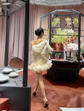 Photo 3 of Váy tiệc Nami Dress DK0005 màu kem