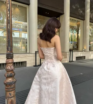 Photo 3 of Váy dự tiệc hồng strapless Diana Dress