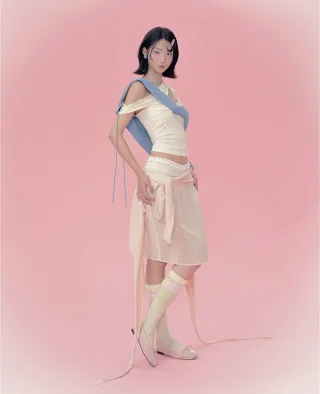 Photo 2 of Áo crop top hai dây Amy AK0002