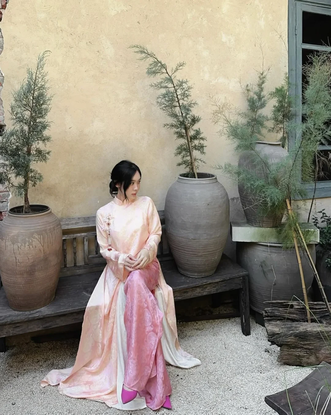 Photo 1 of Áo dài 4 tà cam hồng Renée Studio