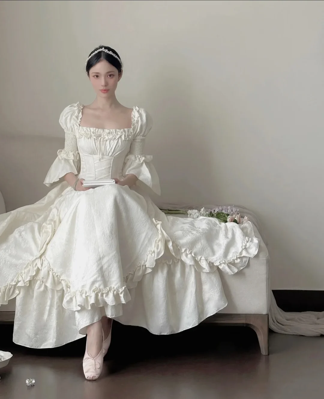Ảnh 9 của Bộ Corset Đầm Trắng Angel’s Cradle LACEMACE