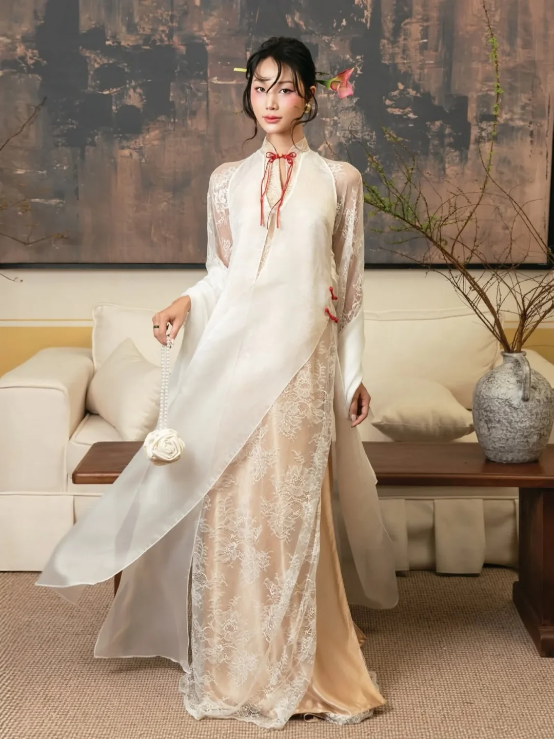 Ảnh 1 của Áo dài ren trắng phối voan cách tân nữ